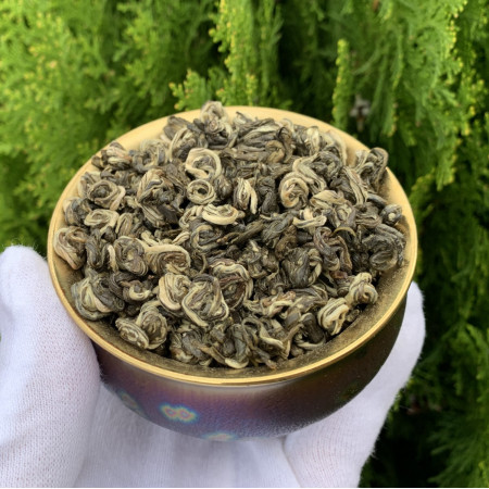 Зеленый чай Би Ло Чунь Изумрудные спирали весны 100 г